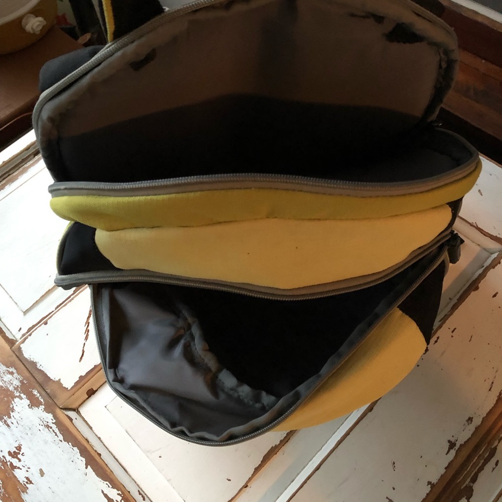 Samsonite Back Pack - Picture 6 of 7